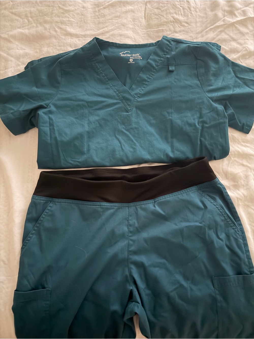 Butter-Soft Stretch Scrub Set Teal Top S Pants M